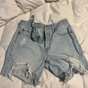 Levi 501 shorts size 26